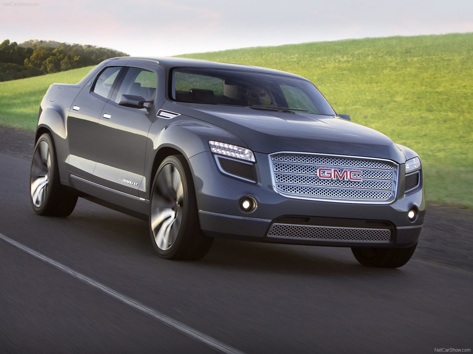 GMC-Denali_XT_Concept_2008_1600x1200_wallpaper_01.jpg