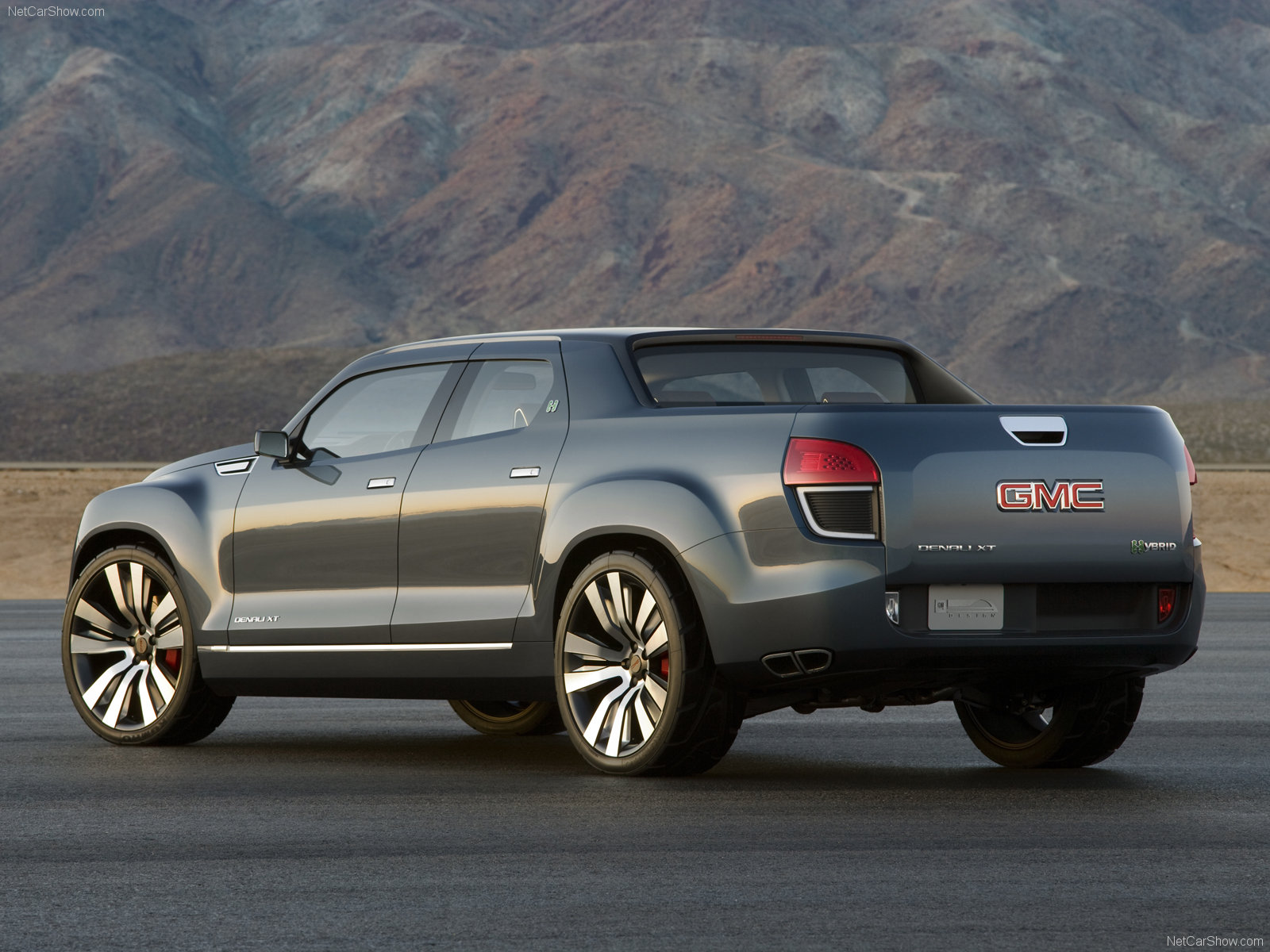 GMC-Denali_XT_Concept_2008_1600x1200_wallpaper_08.jpg