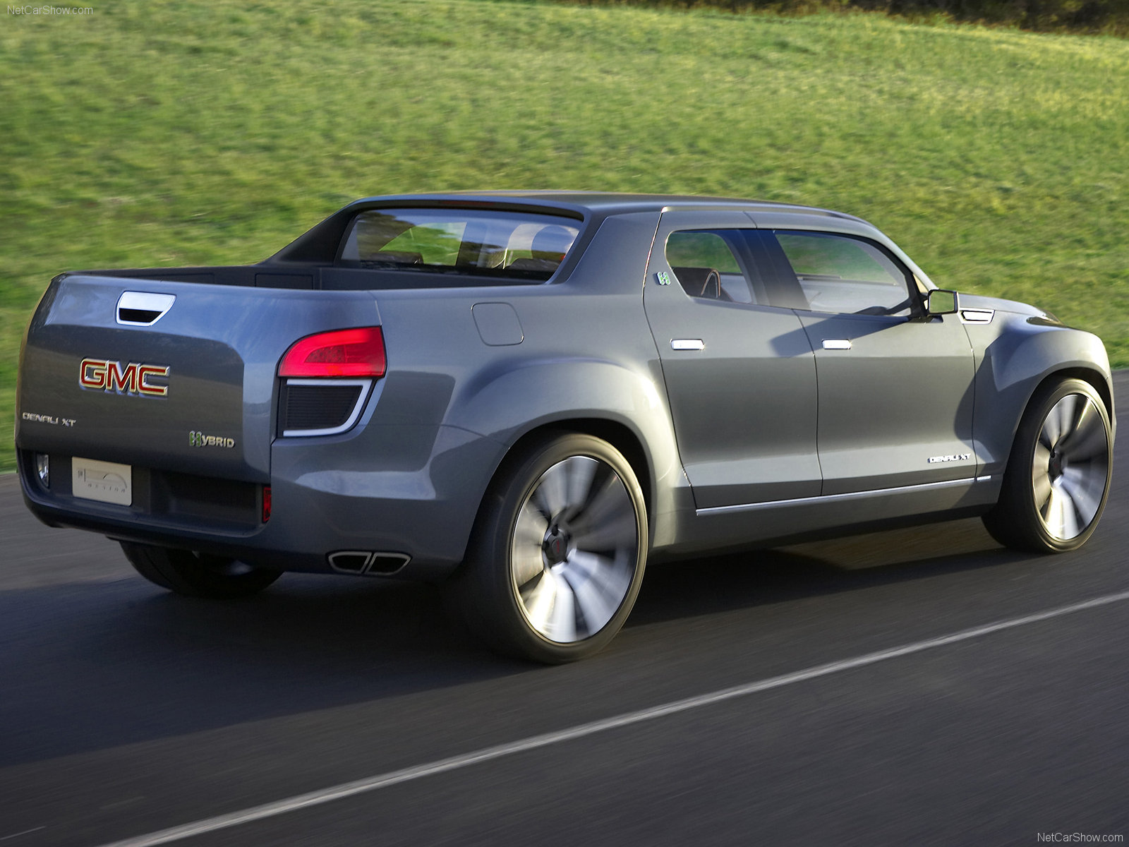 GMC-Denali_XT_Concept_2008_1600x1200_wallpaper_0a.jpg